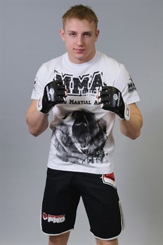 Футболка М-1 Медведь MMA белая - в стойке