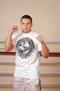 Футболка Tapout Bonafied белая - в стойке