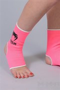 Фиксатор голеностопа Venum розовый