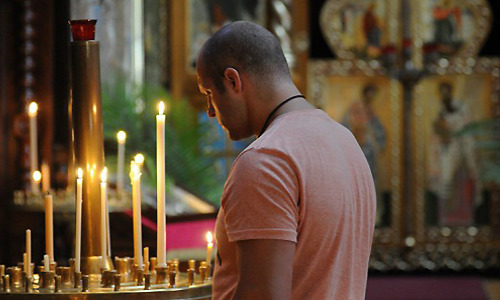 Федор Емельяненко в церкви